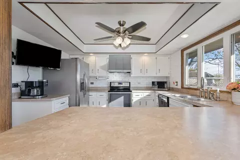 Kitchen - 3541 E Danne Rd, Crete, IL 60417 photo 3 of 5