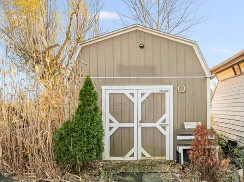 Exterior - 3541 E Danne Rd, Crete, IL 60417 photo 2 of 6