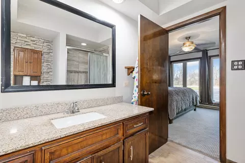 Bath - 3541 E Danne Rd, Crete, IL 60417 photo 1 of 3
