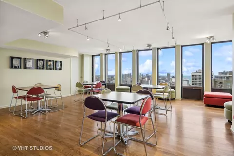 100 E Walton St #36E, Chicago, IL 60611 photo 18