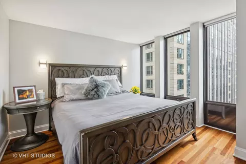 100 E Walton St #36E, Chicago, IL 60611 photo 12
