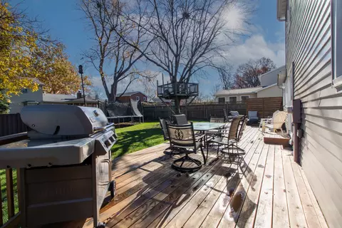 Exterior - 102 Doud Ct, Normal, IL 61761 photo 5 of 11