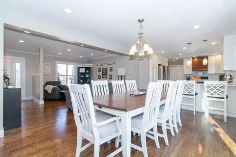 Dining - 102 Doud Ct, Normal, IL 61761 photo 2 of 4