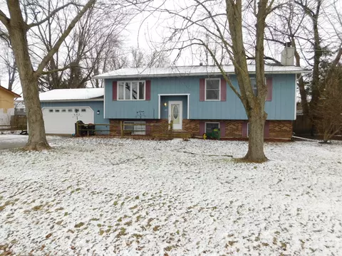 305 Legner St, Leland, IL 60531