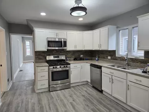 6136 S Keating Ave, Chicago, IL 60629 photo 17