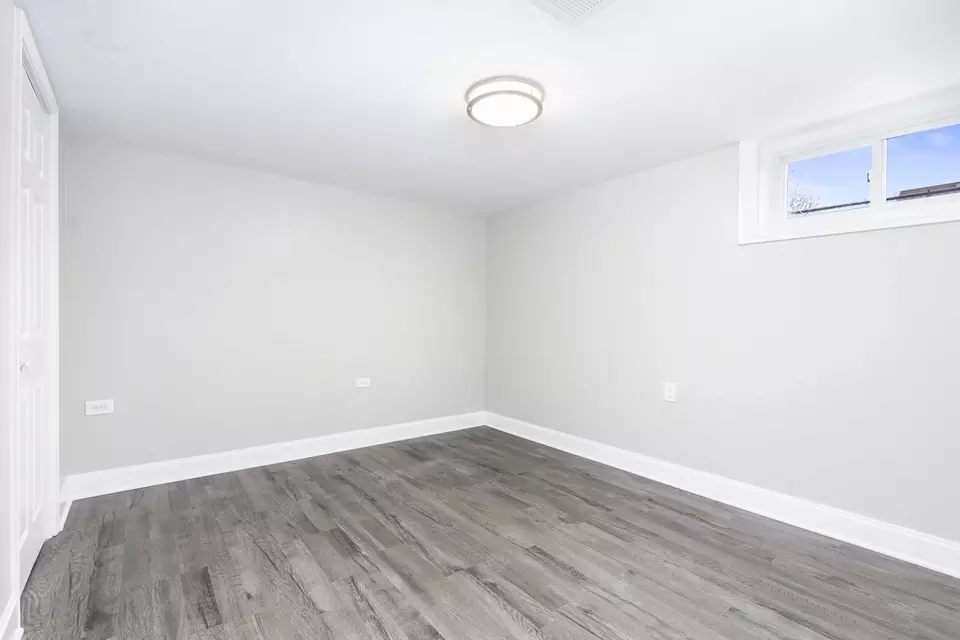 Bedroom - 1901 W 71st St, Chicago, IL 60636 photo 4 of 5