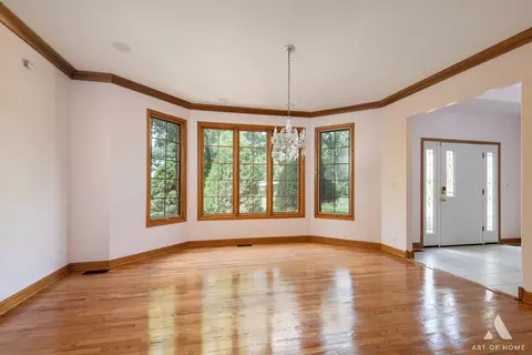 Living - 1027 Evergreen Cir, Olympia Fields, IL 60461 photo 4 of 6