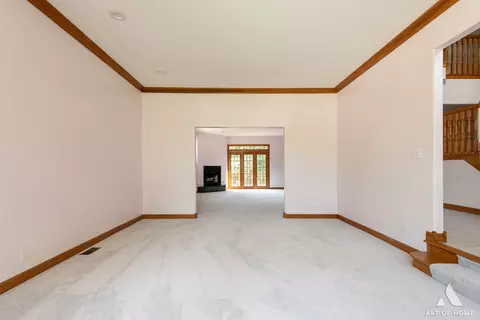 Living - 1027 Evergreen Cir, Olympia Fields, IL 60461 photo 2 of 6