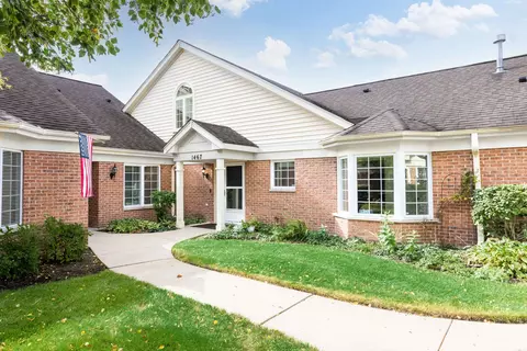 1467 Luther Ln, Arlington Heights, IL 60004