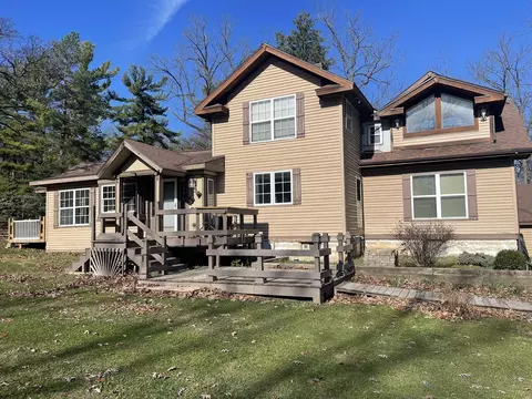 2589 N Shore Dr, Delavan, WI 53115
