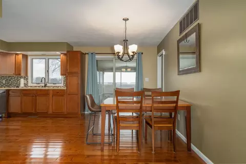 310 W Cleveland St, Cullom, IL 60929 photo 8