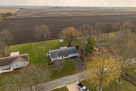 310 W Cleveland St, Cullom, IL 60929 photo 33