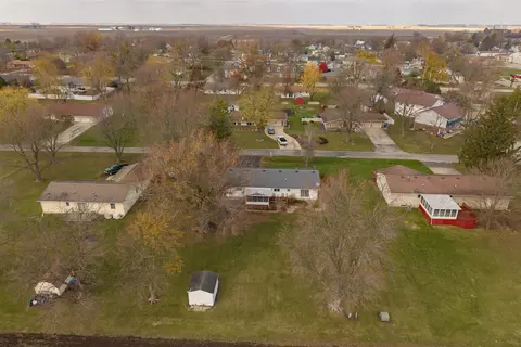 310 W Cleveland St, Cullom, IL 60929 photo 36