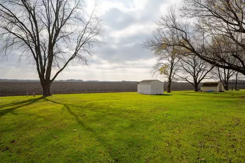 310 W Cleveland St, Cullom, IL 60929 photo 21