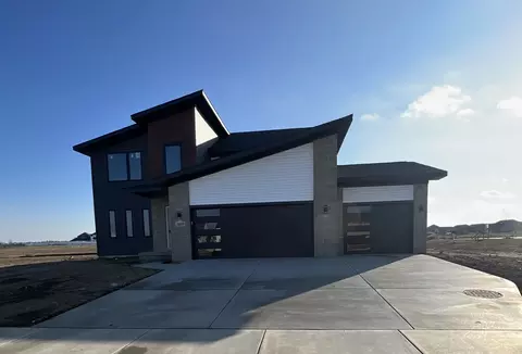 3615 Cabernet Ct, Normal, IL 61761