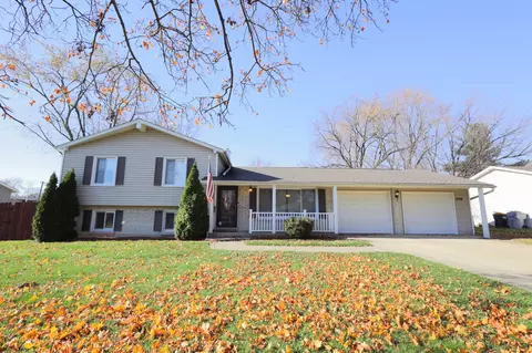 2 N228 Highland Ave, Glen Ellyn, IL 60137
