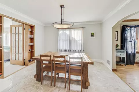 Dining - 725 Augusta Ave, Elgin, IL 60120 photo 2 of 2