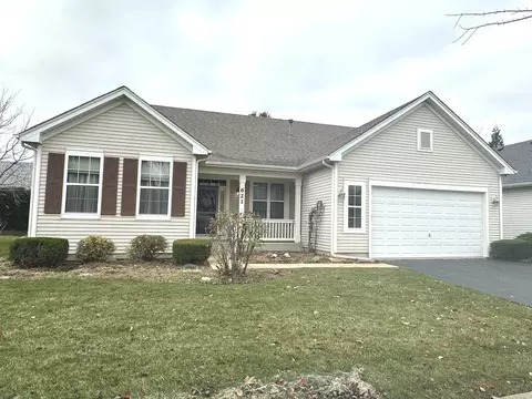 621 Queen Dr, Oswego, IL 60543