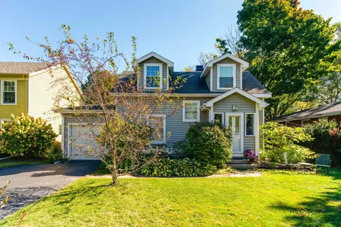 663 Mawman Ave, Lake Bluff, IL 60044