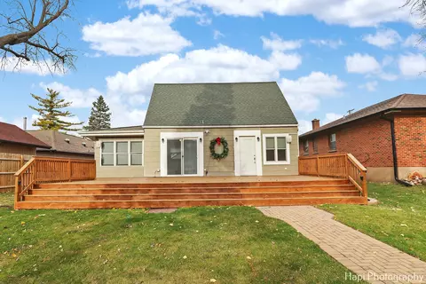 3315 Venice Ln, Mchenry, IL 60050