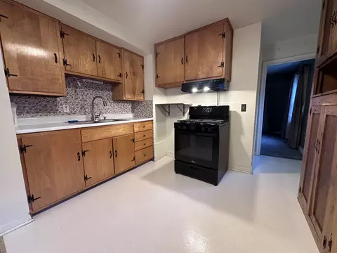 Kitchen - 811 E 15th St, Sterling, IL 61081 photo 1 of 1