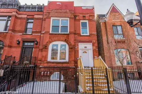 2935 W Warren Blvd, Chicago, IL 60612