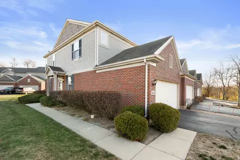 164 Neutrenton Ave, Elgin, IL 60120