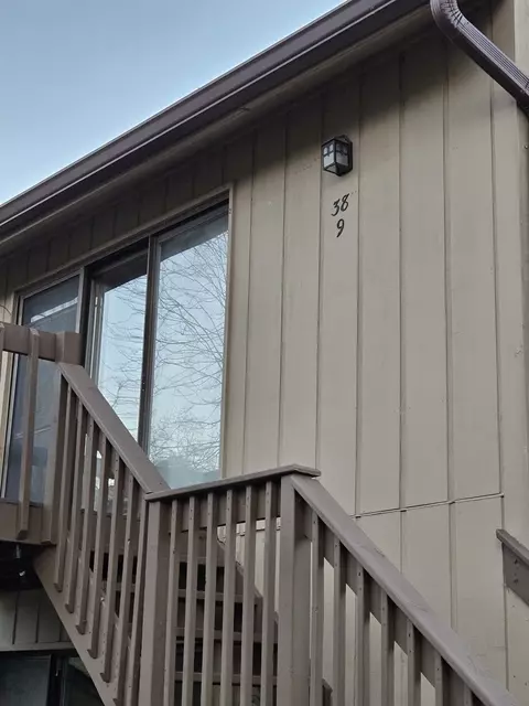 38 Bermuda Colony #9, Fox Lake, IL 60020