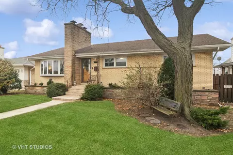 7045 W Sunnyside Ave, Norridge, IL 60706