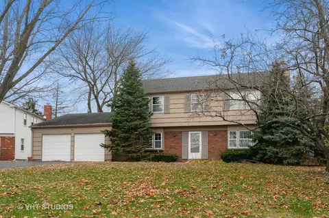 2 Regent Ct, Buffalo Grove, IL 60089
