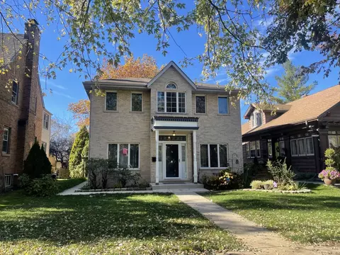 3132 Wenonah Ave, Berwyn, IL 60402