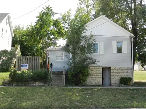 230 E Illinois St, Lemont, IL 60439