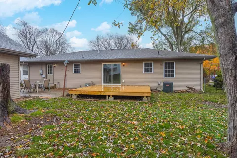 1009 Mcgregor St, Bloomington, IL 61701 photo 5