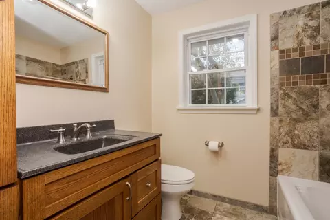 1009 Mcgregor St, Bloomington, IL 61701 photo 8