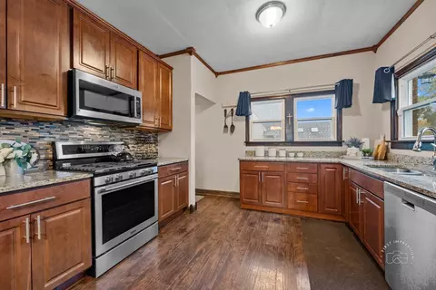 Kitchen - 111 Hamilton Ave, Elgin, IL 60123 photo 2 of 2
