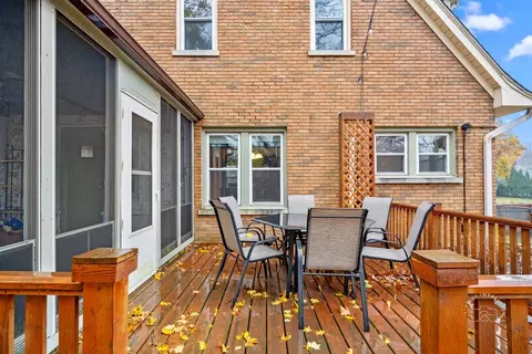 Exterior - 111 Hamilton Ave, Elgin, IL 60123 photo 4 of 5