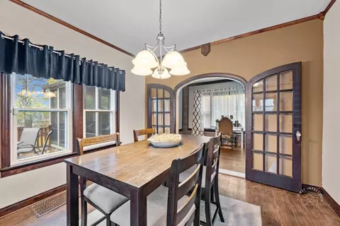 Dining - 111 Hamilton Ave, Elgin, IL 60123 photo 3 of 3