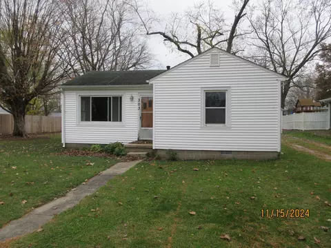 303 W Forest Ave, Atwood, IL 61913