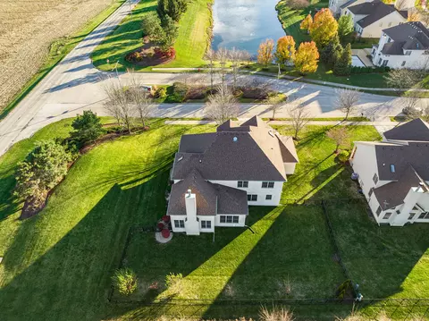View/Area - 26000 W Chatham Dr, Plainfield, IL 60585 photo 8 of 10