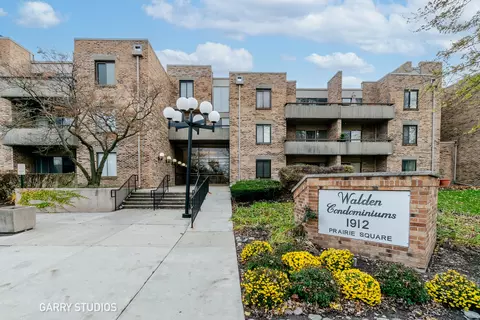 1912 Prairie Sq #217A, Schaumburg, IL 60173