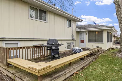603 E 2nd St, Lockport, IL 60441 photo 17