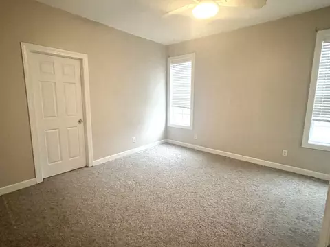 1133 Plain St, Peru, IL 61354 photo 16