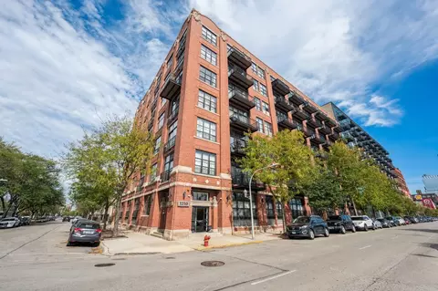 1250 W Van Buren St #708, Chicago, IL 60607