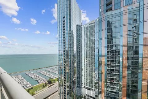 450 E Waterside Dr #2805, Chicago, IL 60601 photo 23