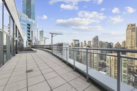 450 E Waterside Dr #2805, Chicago, IL 60601 photo 38