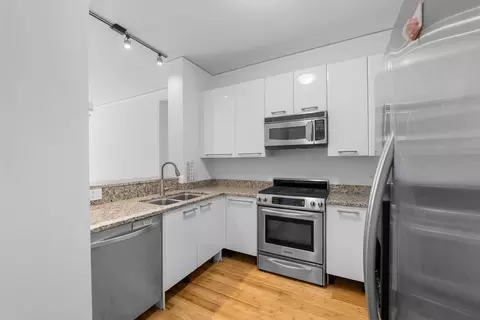 450 E Waterside Dr #2805, Chicago, IL 60601 photo 9
