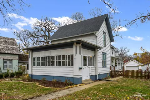 67 N Liberty St, Elgin, IL 60120