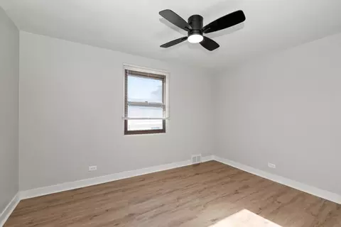 Bedroom - 4140 Custer Ave, Brookfield, IL 60513 photo 3 of 4