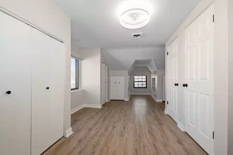 Entry Way - 4140 Custer Ave, Brookfield, IL 60513 photo 2 of 2