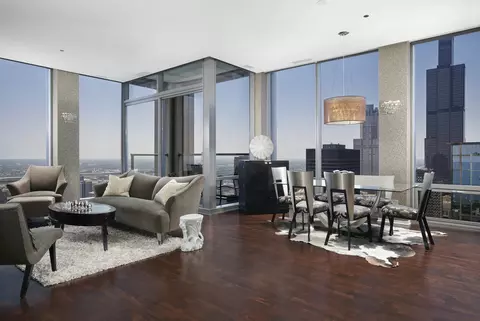 Living - 65 E Monroe St #4604, Chicago, IL 60603 photo 1 of 3